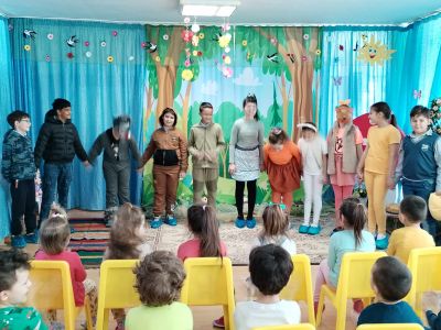 "Пътешествие в страната на приказките" в група "Патиланци" 11