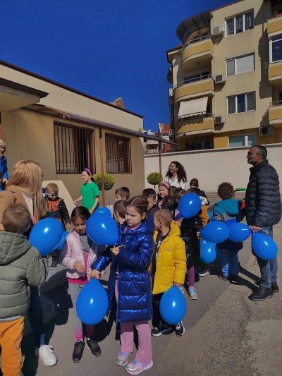 група "Делфинчета" в НУ "Васил Левски" 1