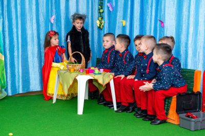 3Б група в "Приказка за добрия вълк" - ДГ Божур - Сливен