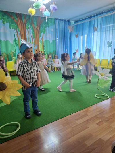 "Един приказен ден" - ДГ Божур - Сливен