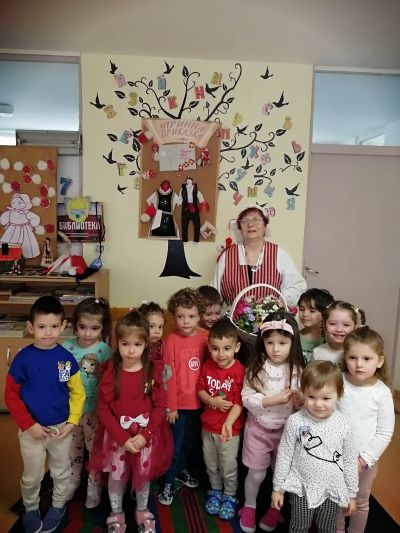 1 група - Посрещане на Баба Марта - ДГ Божур - Сливен