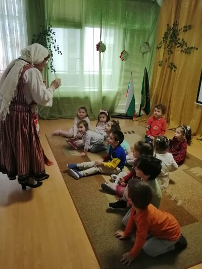 1 група - Посрещане на Баба Марта - ДГ Божур - Сливен