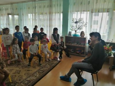 Детската поетеса Цвета Брестничка гост в група "Патиланци" - ДГ Божур - Сливен