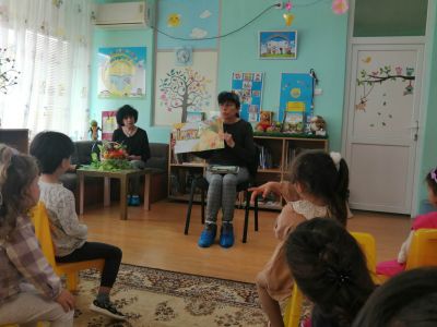Детската поетеса Цвета Брестничка гост в група "Патиланци" - ДГ Божур - Сливен